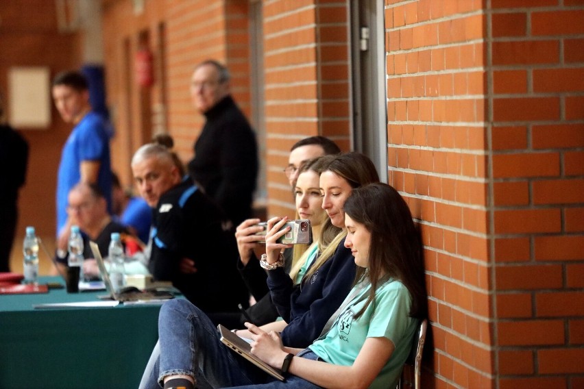 Akademickie Mistrzostwa Polski w Futsalu Mężczyzn w Legnicy, nasi przegrali już trzeci mecz