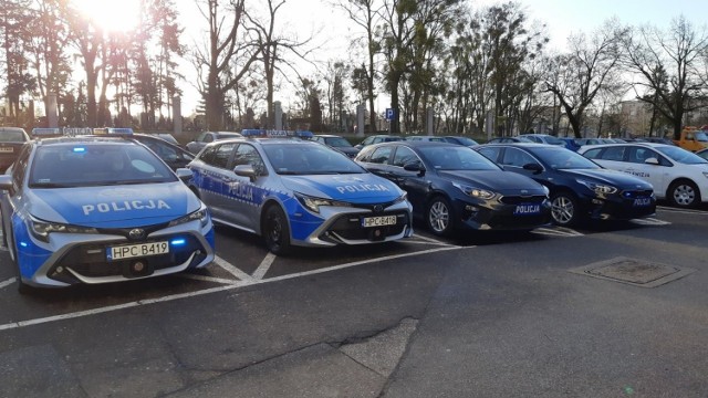 Oznakowane samochody trafiły do Wydziału Ruchu Drogowego KMP w Toruniu, natomiast te nieoznakowane do Sztabu Policji Komendy Miejskiej Policji  w Toruniu i Komisariatu Policji Toruń-Podgórz.