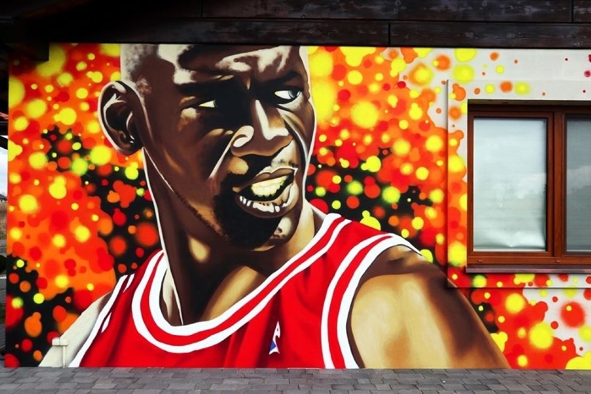 Michael Jordan na ścianie domu. Kolejne dzieło Kruka z Pabianic