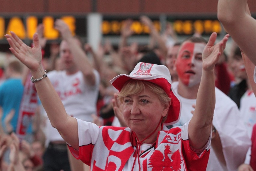 Euro 2012: Łodzianie kibicowali w Manufakturze i Porcie Łódź [ZDJĘCIA]