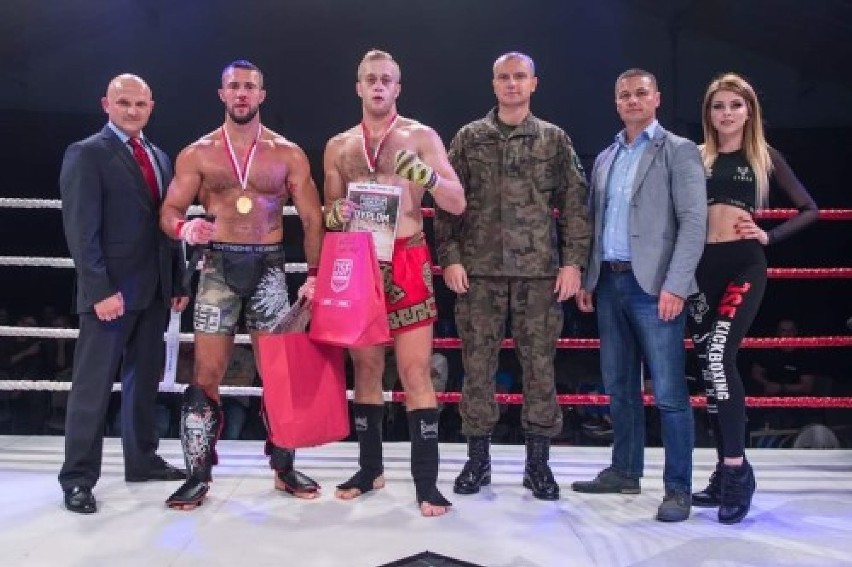 Sukces ostrowskiego strażaka na VI Mistrzostwach Polski Służb Mundurowych w Kickboxingu