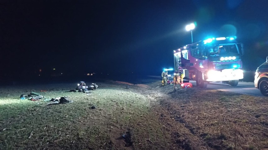 Groźnie wyglądający wypadek w Stubnie pod Przemyślem. Ranny motocyklista trafił do szpitala [ZDJĘCIA]