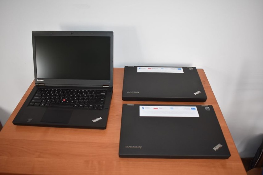 Nowy komputery trafiły do szkół gminy Wąpielsk [zobacz zdjęcia]