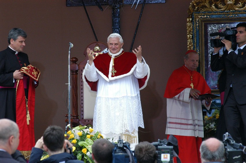 Benedykt XVI abdykuje. Papież w Krakowie. Jak wyglądała jego wizyta?