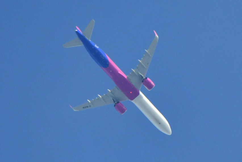 Londyn - Poznań, Airbus A321-271NX, Wizz Air, 4396 m, 628...