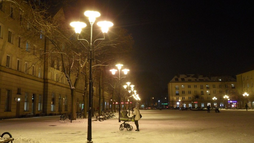 Plac Baczyńskiego w Tychach zimą