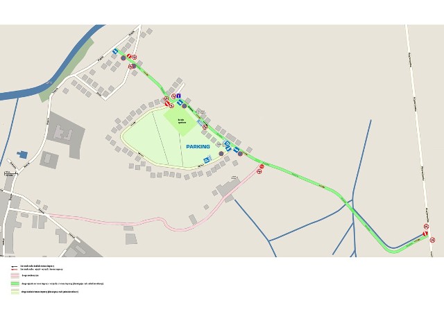 Do Smykowa dotrzemy też samochodem, jadąc z centrum miasta w kierunku Wygody i dalej na Smyków. Na miejscu na zmotoryzowanych czeka olbrzymi parking