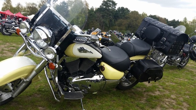 Na miejscu obecni motocykliści z takich klubów jak Moto Magneto, Black Rider, Harley-Davidson V2 oraz legendarni Hells Angels.