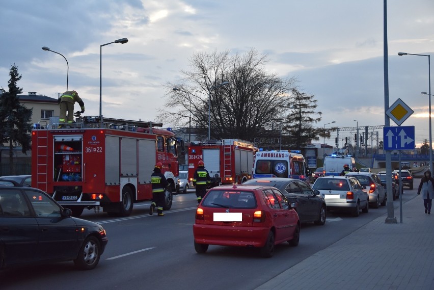 Niespokojne popołudnie w Tarnowie i regionie. Seria wypadków na drogach [ZDJĘCIA]