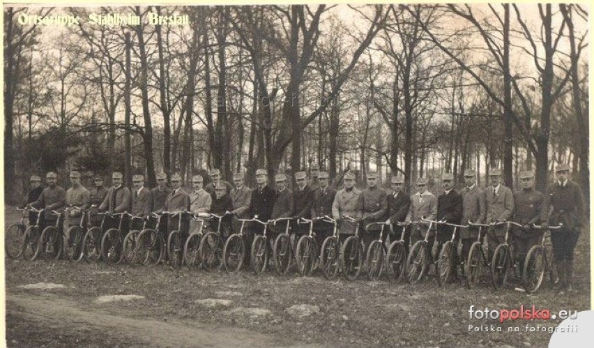 Rowerzyści w mieście Breslau. Zobacz unikatowe, archiwalne zdjęcia
