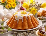 Te ciasta na Wielkanoc pieczemy najczęściej! Sprawdź ich zalety i dowiedz się, jak przygotować je w lżejszej oraz zdrowszej wersji