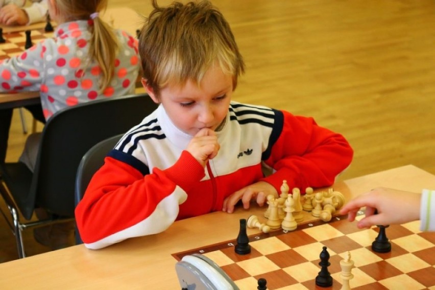 Turniej w Jastrzębiu: świetnie grają w szachy