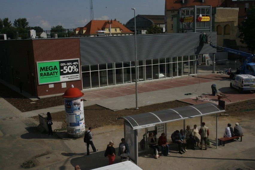 Przystanek autobusowy PKS w Legnicy (ZDJĘCIA)