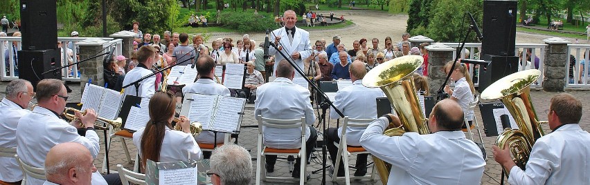 Donośna muzyka unosić się będzie nad parkiem miejskim przy...