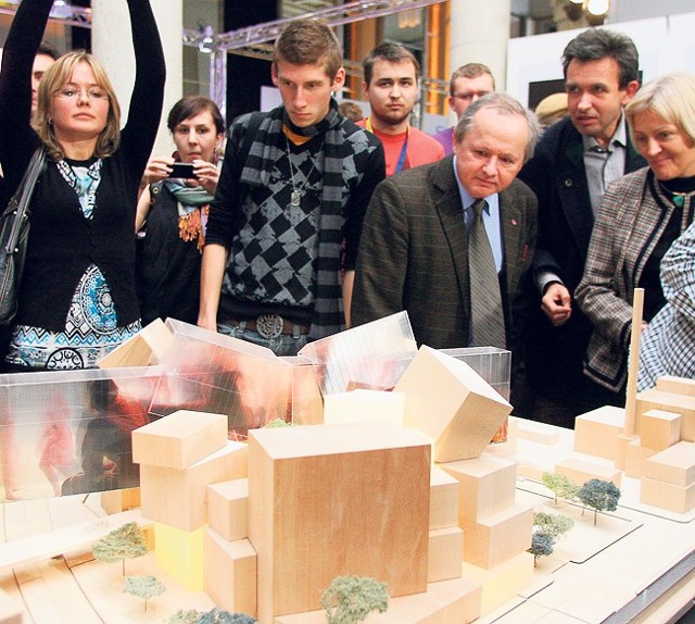 Projekt Franka Gehry'ego pozostaje projektem