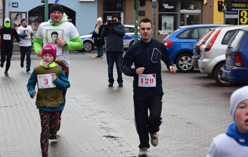 W VIII edycji Biegu Tropem Wilczym w Dębicy udział wzięło...