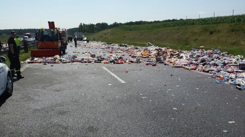 autostrada A1 rozsypane butelki