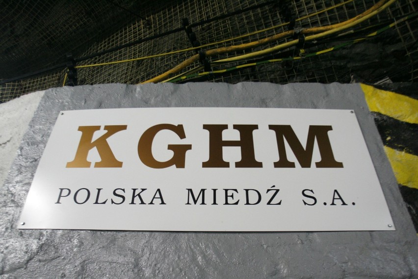 Miejsce pracy: KGHM ZANAM S.A. - teren ZWR Rudna
Komórka...