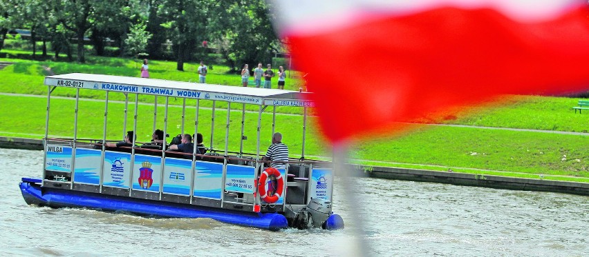 Kraków: konkurencja i drogi bilet zatopią wodny tramwaj