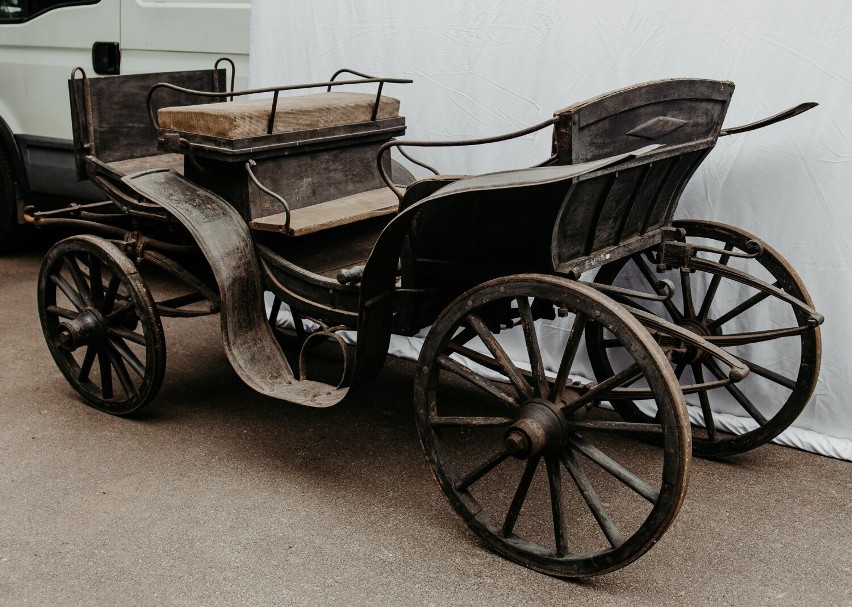 Kolejne zabytkowe pojazdy z kolekcji muzeum w Łowiczu zostały poddane konserwacji 