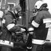Wejherowscy strażacy przeprowadzili wczoraj ćwiczenia przeciwpożarowe w komendzie policji.
Fot. Joanna Kielas