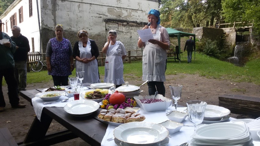 Impreza "Historyczne gotowanie" w Bogdańcu
