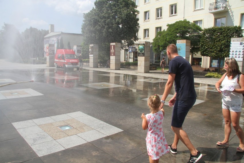 Kurtyna wodna na placu Artystów w Kielcach