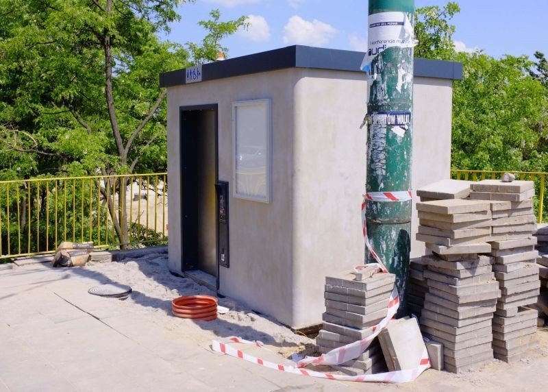 Nowe automatyczne toalety w Poznaniu [ZDJĘCIA]