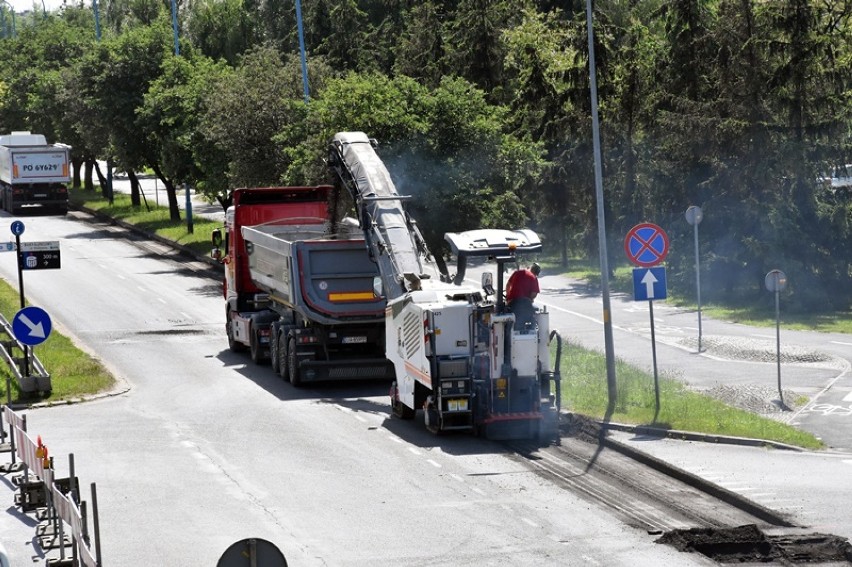 Remont alei Piłsudskiego, są już utrudnienia [ZDJĘCIA]