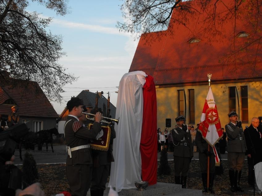 Pomnik Wolności w Kaszczorze  (zdjęcia)