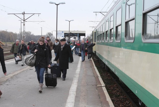 Łodzianie dalej walczą  o większą liczbę miejsc siedzących w pociągu  "Łodzianin"