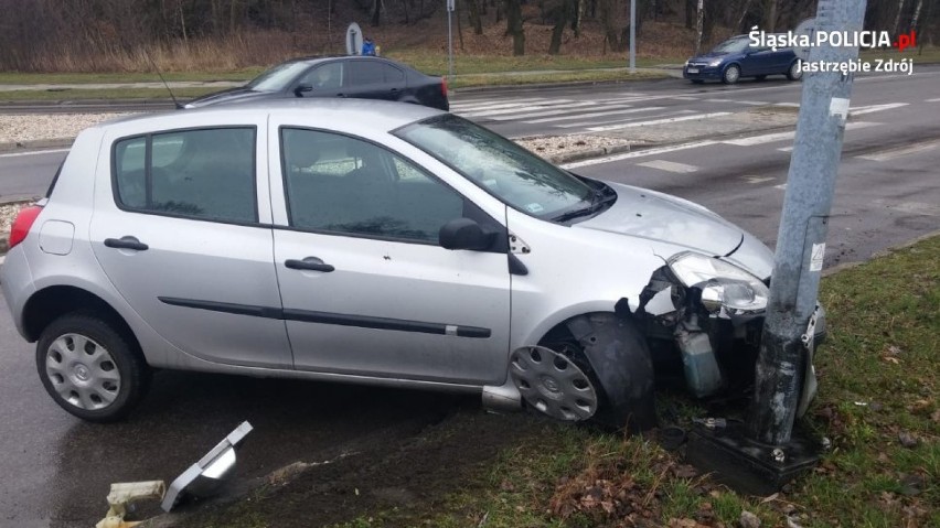 Jastrzębie: straciła panowanie nad autem i uderzyła w...