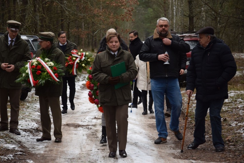 Po 80 latach w lesie koło Szczecinka upamiętniono zamordowanego Polaka [zdjęcia]