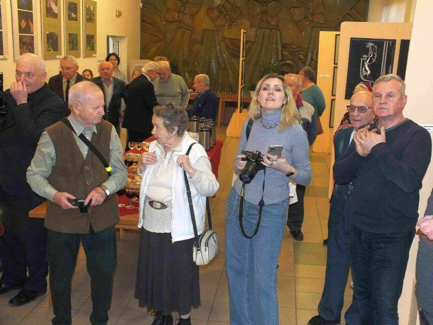Ciekawa wystawa reaktywowanego koła fotograficznego w Spółdzielczym Domu Kultury w Starachowicach 