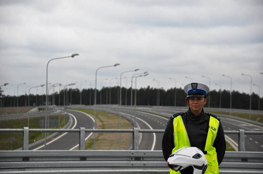 Policjanci dbają o bezpieczeństwo na S3