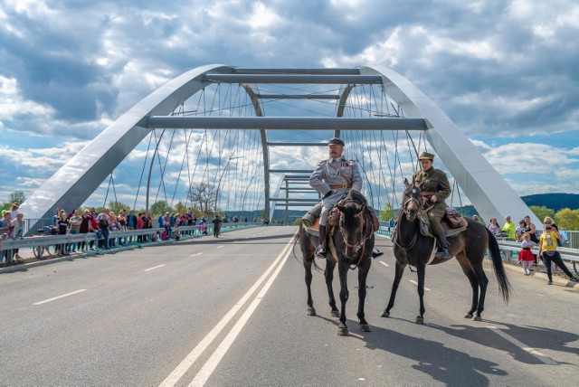 Nowy most na Dunajcu wciąż nie ma patrona. Stary most heleński nosił nazwę marszałka Józefa Piłsudskiego