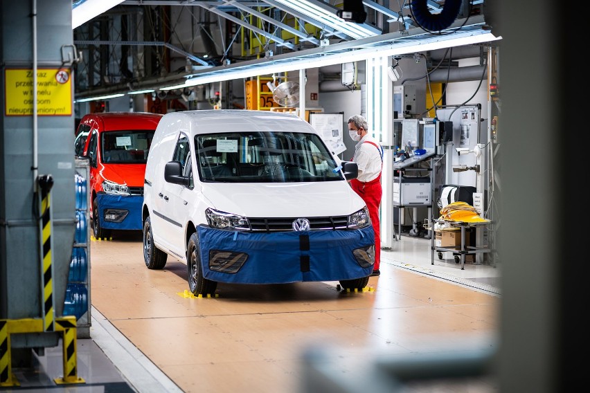 Volkswagen - posypią się zwolnienia! Kto powinien liczyć się z tym, że może stracić pracę?