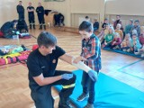 Strażacy z OSP w Szkole Podstawowej nr 1 w Sycowie. Co tam robili? (ZDJĘCIA)