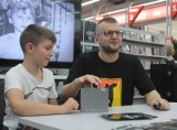 Raper KęKę promował swoją płytę „Trzecie Rzeczy” w Media Markt w Radomiu 