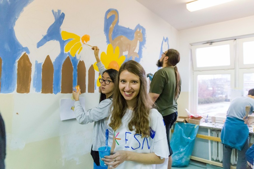 UDSK. Studenci Erasmusa pomalowali ściany