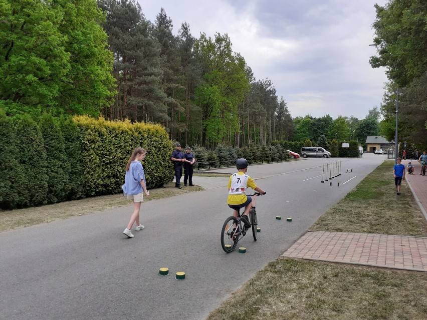 Uczniowie szkoły w Czarnej zdeklasowali rywali podczas Wojewódzkiego Finału Turnieju Bezpieczeństwa w Ruchu Drogowym [ZDJĘCIA]