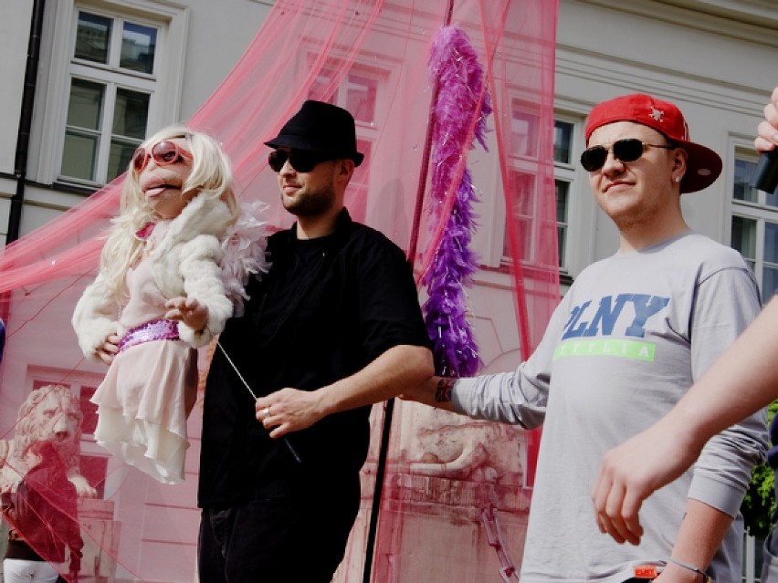 Światowy Dzień Paris Hilton - demonstracja w Warszawie
