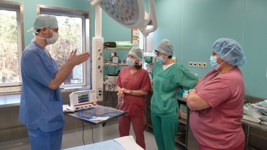 Szpital w Wągrowcu zatrudnił nowych specjalistów. Pierwszy zabieg neurochirurgiczny za nami 