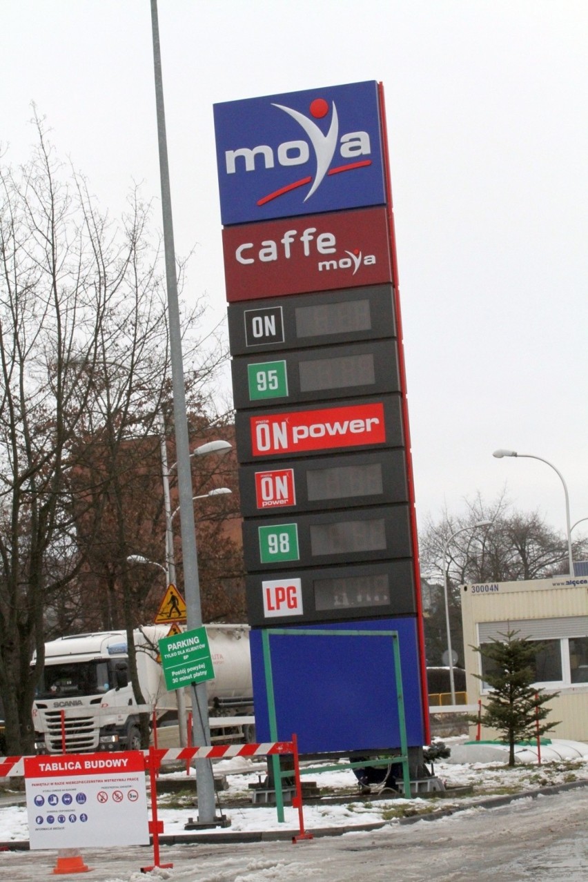 Stacja paliw marki BP znika z Tarnobrzega, ale paliwo będzie można na niej kupić (ZDJĘCIA)