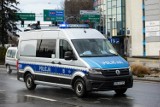 Gdańska policja zatrzymała dwie osoby, które zniszczyły wynajęty samochód 