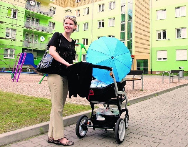 Synek Małgorzaty Szafranowskiej, gdy podrośnie, będzie się bawił na nowym placu zabaw