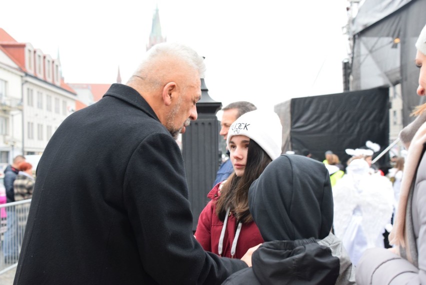 Ekumeniczna Wigilia Miejska ściągnęła na Rynek Kościuszki...