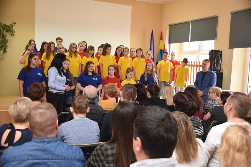 Koncert na finał warsztatów wokalnych w gminie. Teraz czas na płytę (ZDJĘCIA)