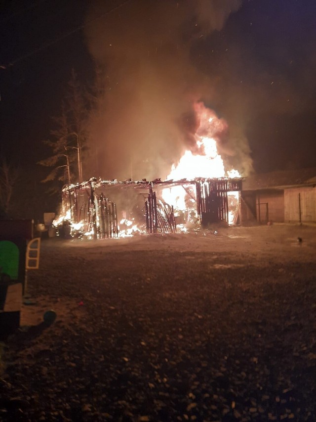 Ostatni pożar w Ochotnicy Dolnej - spłonęły pomieszczenia gospodarcze