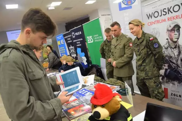 Zawody mundurowe są systematycznie promowane na sieradzkich targach. W tym roku impreza będzie dedykowana właśnie służbie w mundurze